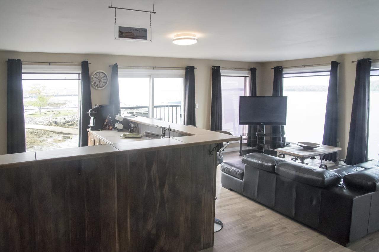 Inner Harbor Inn Шелбърн Екстериор снимка