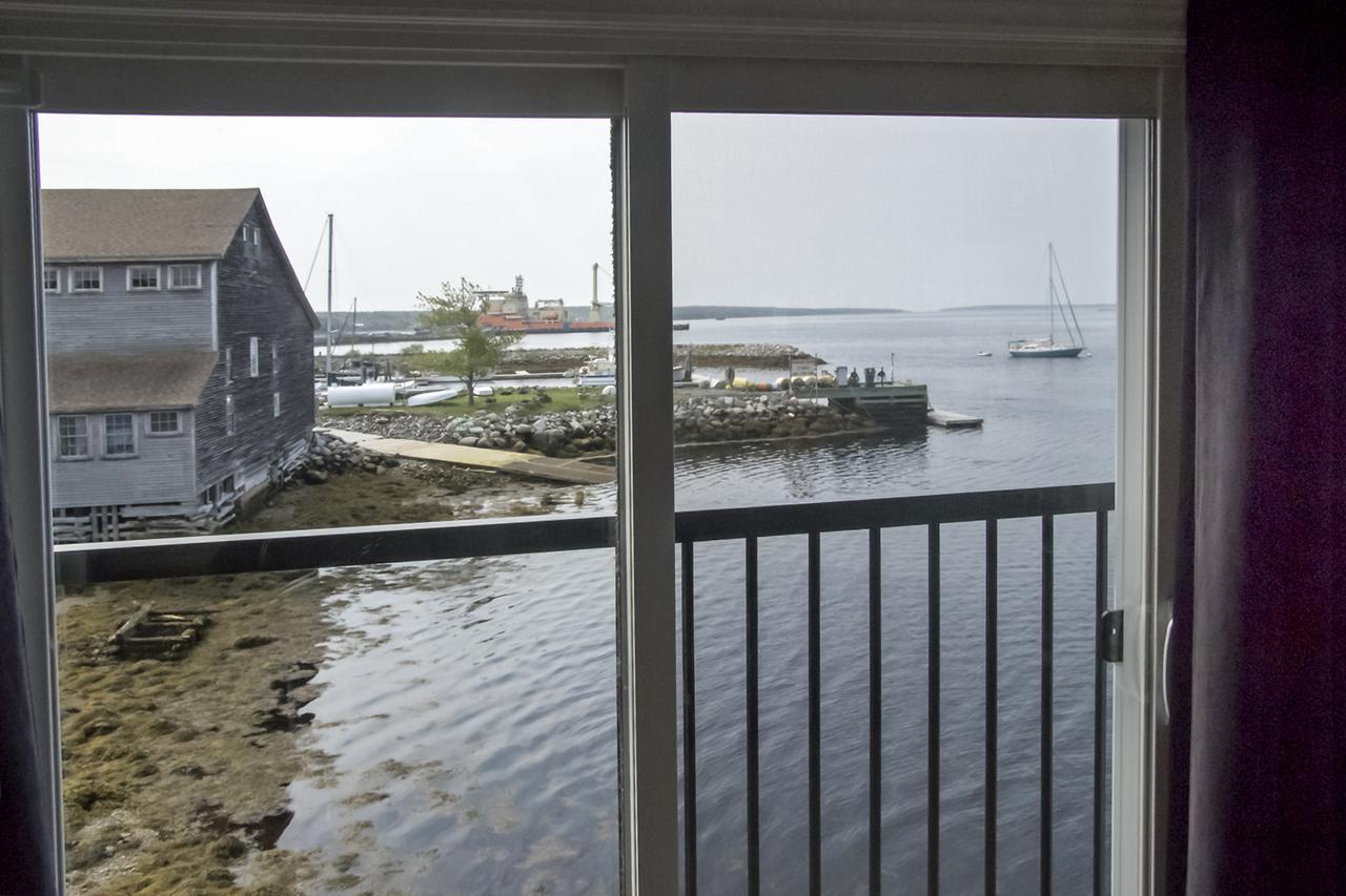 Inner Harbor Inn Шелбърн Екстериор снимка