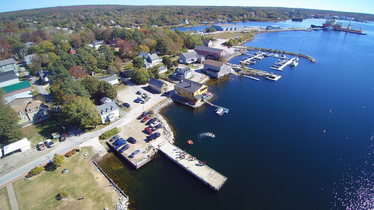 Inner Harbor Inn Шелбърн Екстериор снимка